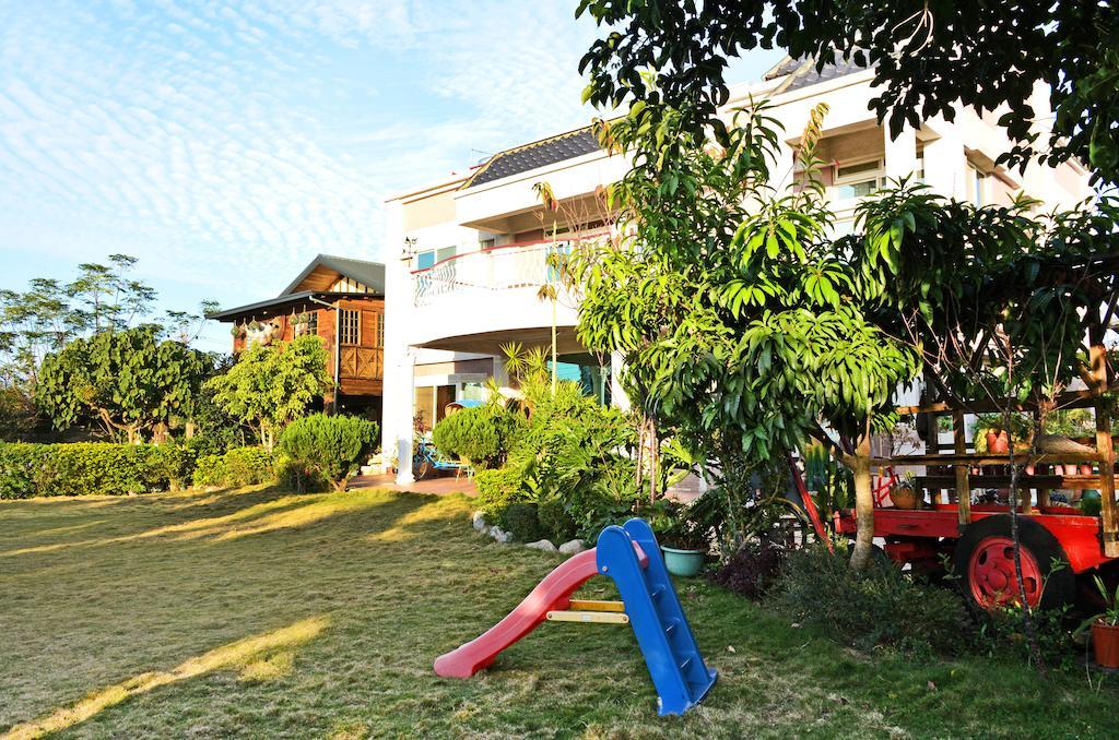 Taichung Xinshe Garden Life Homestay B&B Extérieur photo