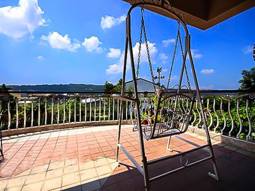 Taichung Xinshe Garden Life Homestay B&B Extérieur photo